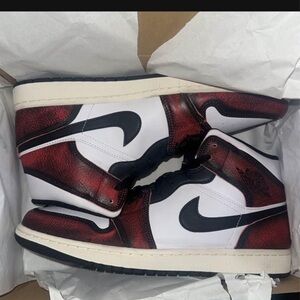 Size 10- Nike Air Jordan 1 Mid SE 'Wear-Away' Men's Shoes DV9565-006